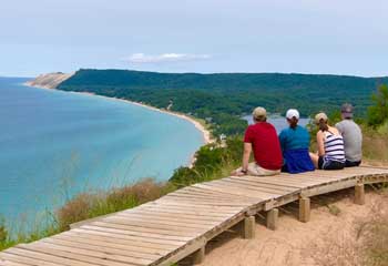 sleeping bear dunes empire bluffs lake michigan